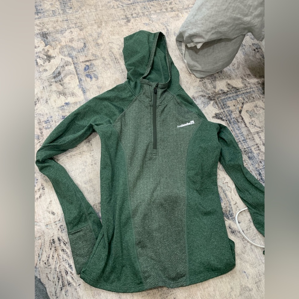 Avalanche hooded, long-sleeve, quarter zip Jacket